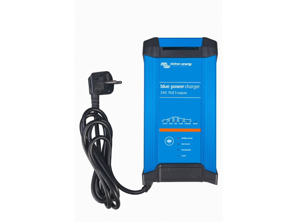 Chytrá nabíječka baterií BlueSmart 12V/20A (1) IP22